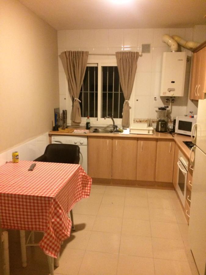 Апартаменти Malaga Habitacion En Apartamento Carlos Haya Екстер'єр фото