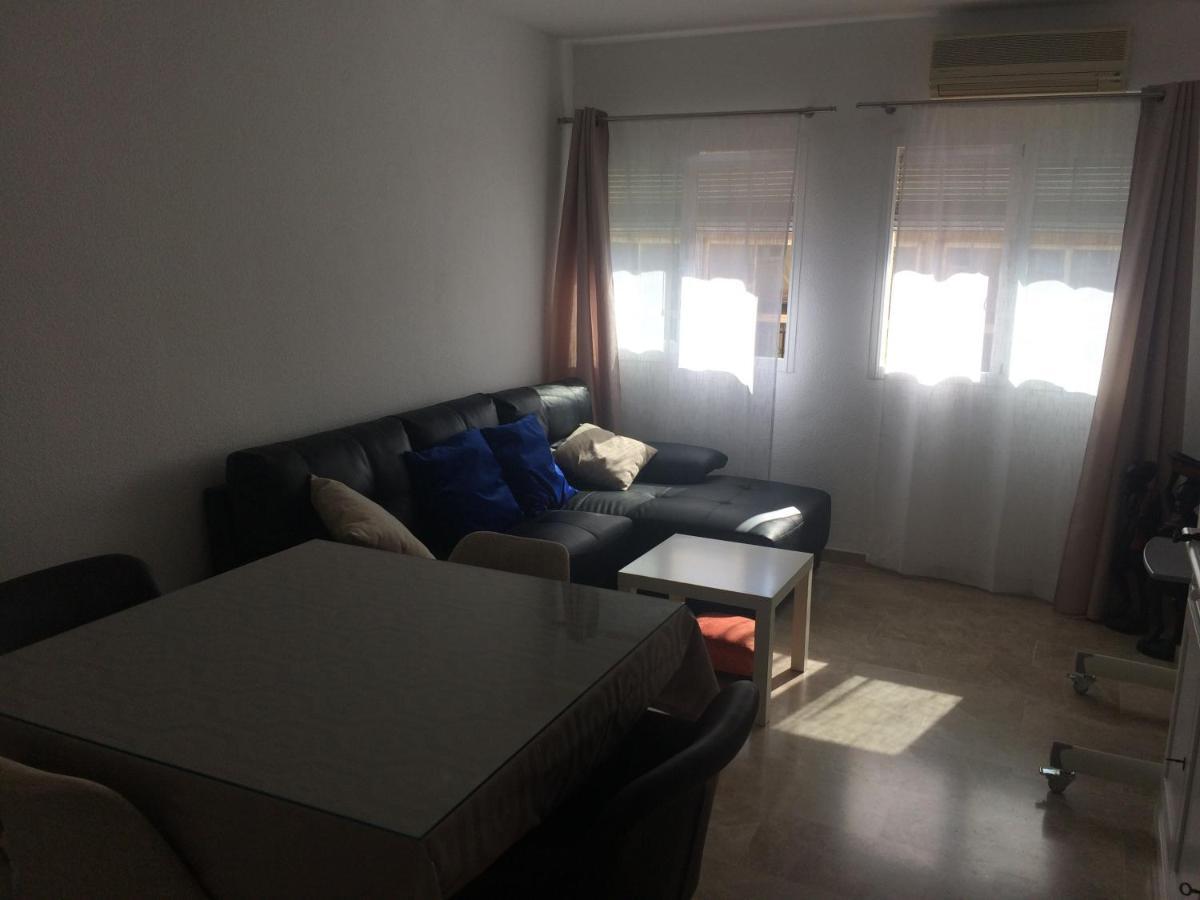 Апартаменти Malaga Habitacion En Apartamento Carlos Haya Екстер'єр фото