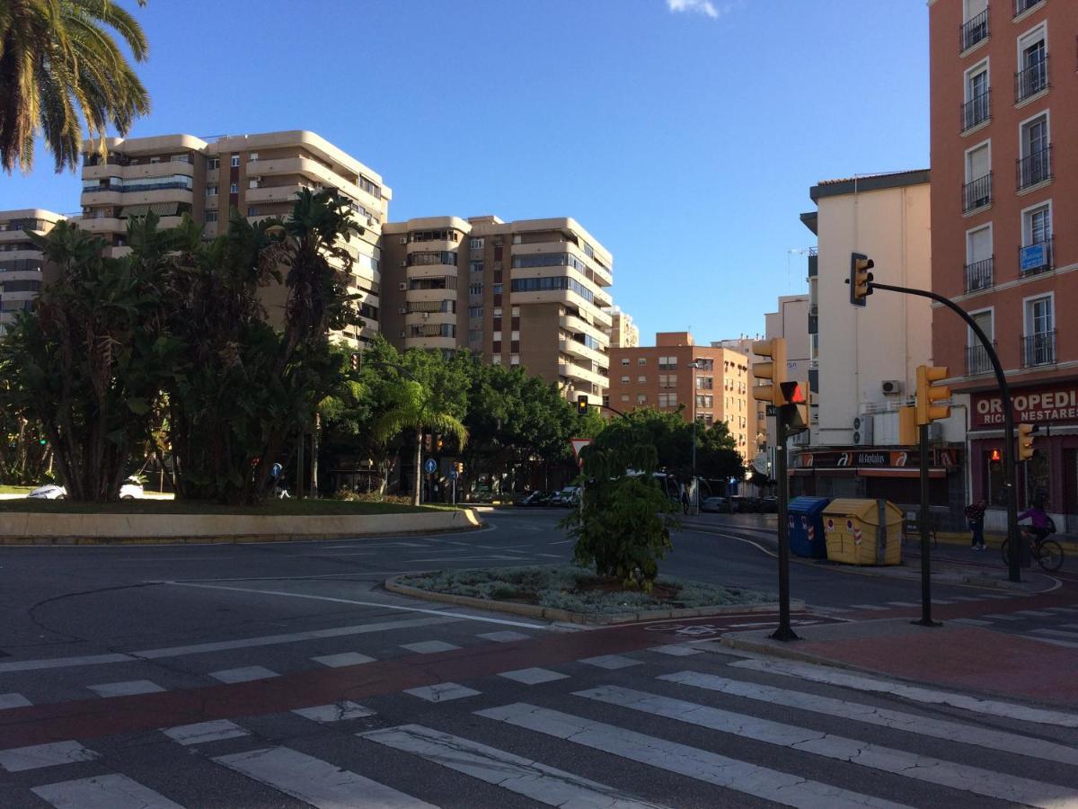 Апартаменти Malaga Habitacion En Apartamento Carlos Haya Екстер'єр фото
